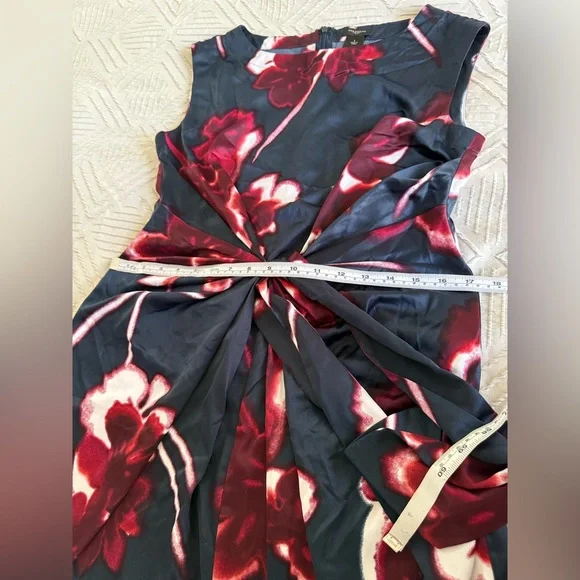 Ann Taylor Black Sleeveless Midi Dress with Burgundy Floral Print and Tie-Waist - Picture 5 of 9